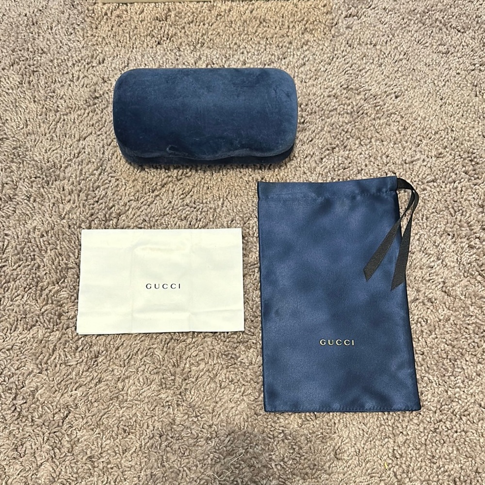 Gucci Blue Velvet Eyewear Sunglasses Case with Pouch and Gucci Cleaning Wipe
